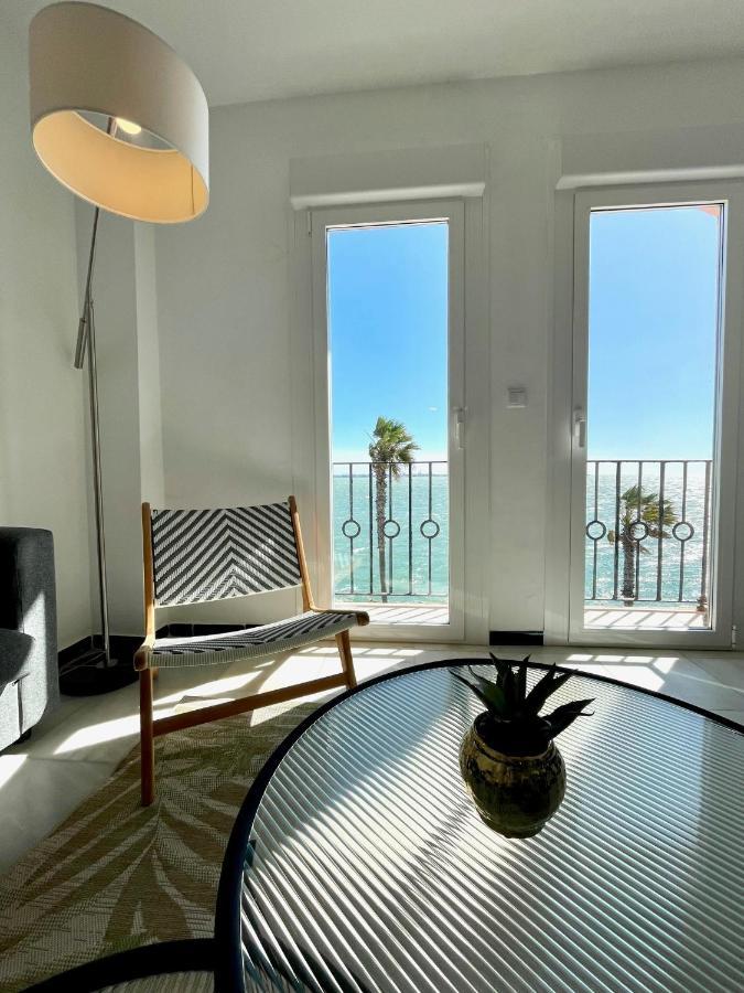 Gatu Villa Oceano Frente Al Mar En Puerto Sherry " Preferente Mayores De 25 Anos Y Familias " エル・プエルト・デ・サンタ・マリア エクステリア 写真